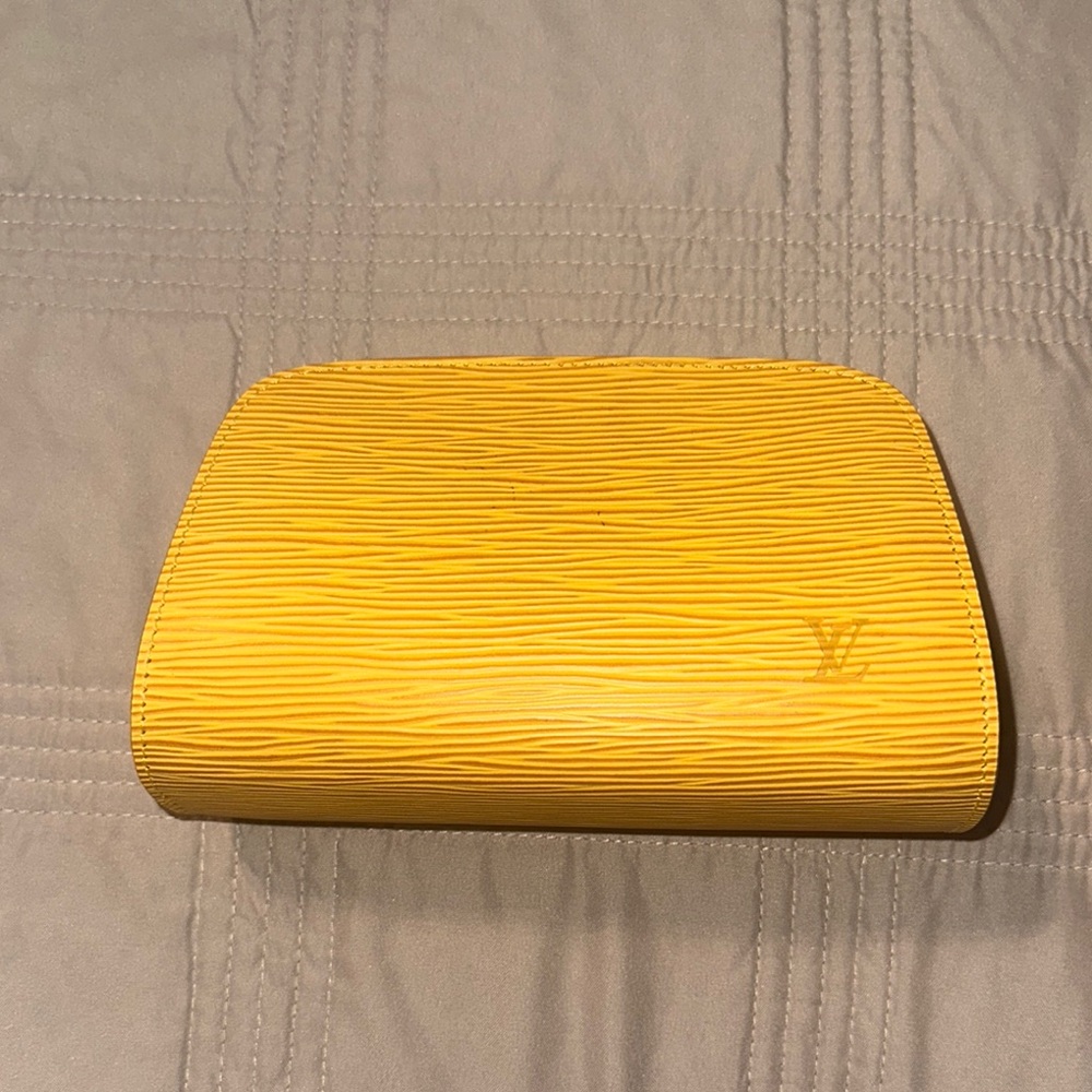 Louis Vuitton Dauphine Cosmetic Pouch Yellow
EPI Leather EUC